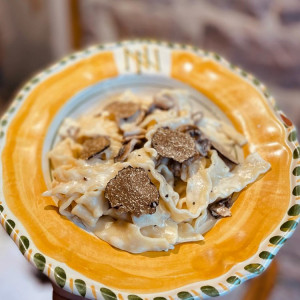 b8139da9 9512 4c3d 91d2 1a43ac834917 300x300