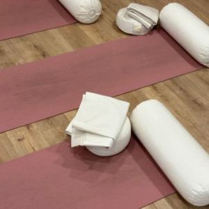 yoga4 300x300