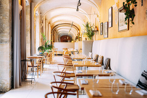 Bibendum Avignon  grande salle RDC 02 300x200