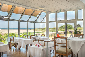 Hotel de la plage HD 47 300x200