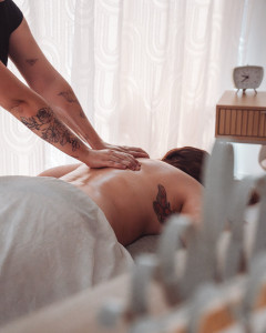 AE9080D8 9354 48B9 ABA6 4123B1B8326B 240x300