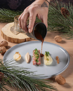 Derriere 18 sur 23 1 240x300