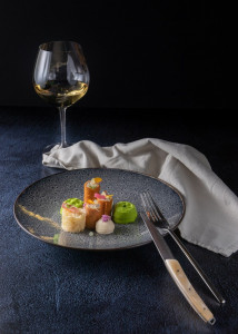 Derriere2024 24 1 214x300